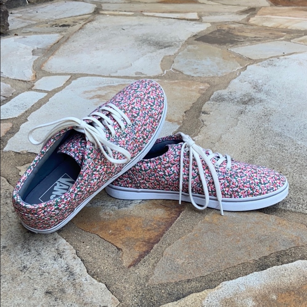 Vans- Women Floral Sneaker